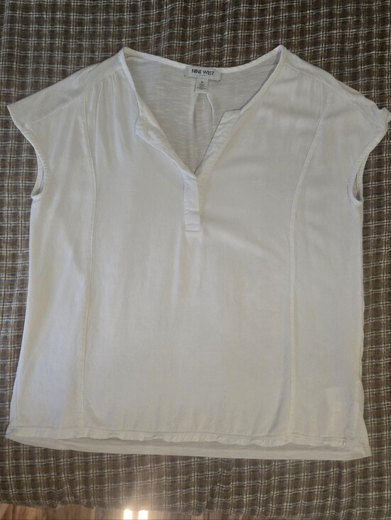 Nine West Tops - Nine West White Split V-Neck Blouse Size M